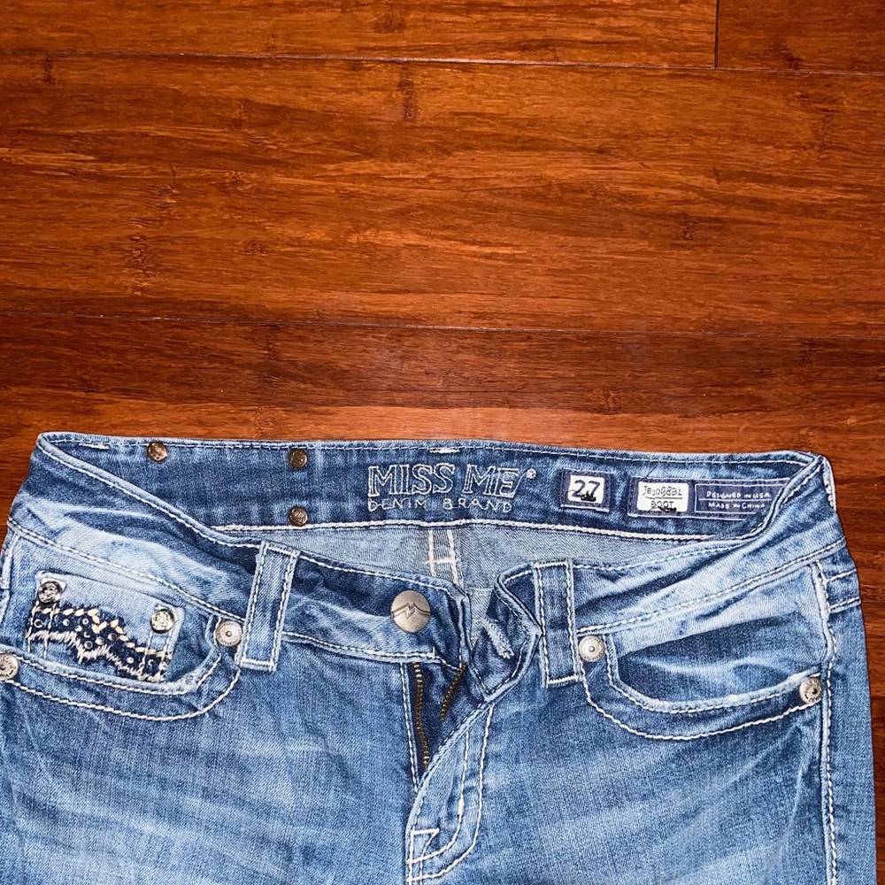 Miss Me Ash-Washed Ripped Jeans! - Picture 2 of 4